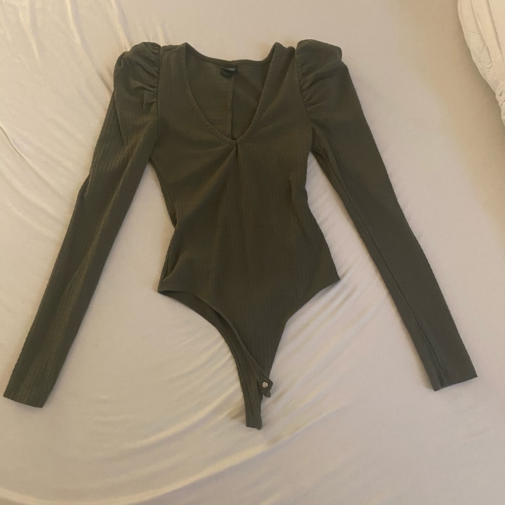 Wild Fable Poofy Shoulder Long Sleeve